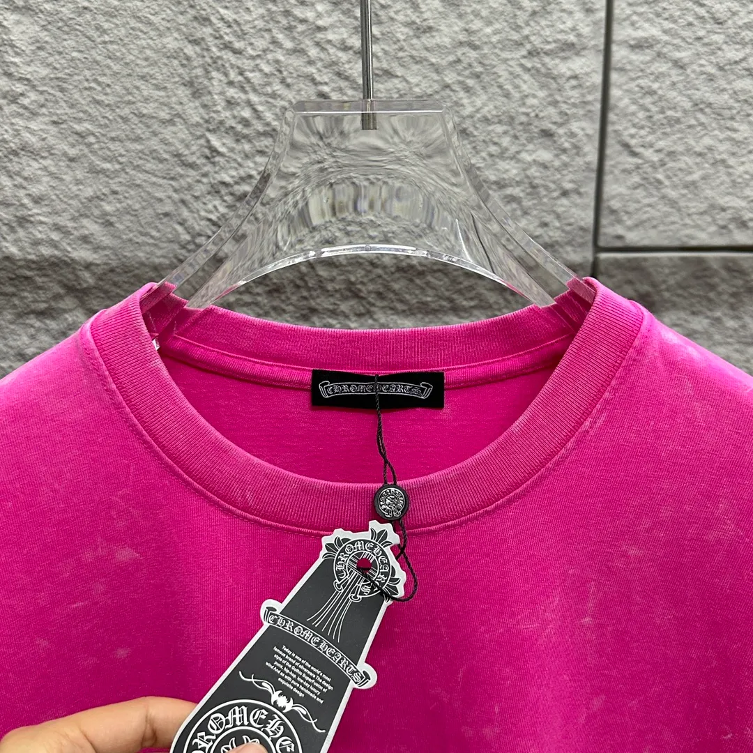 🅿️180 CH* Crow Heart* 2025 spring and summer new style Snowflake distressed washed retro round neck short sleeves Chest and front logo Horseshoe print on front and back Customized fabric Short-sleeved T-shirt Unisex Size: S M L XL XXL Color: Snowflake Black Snowflake Gray Snowflake Pink Snowflake Blue
